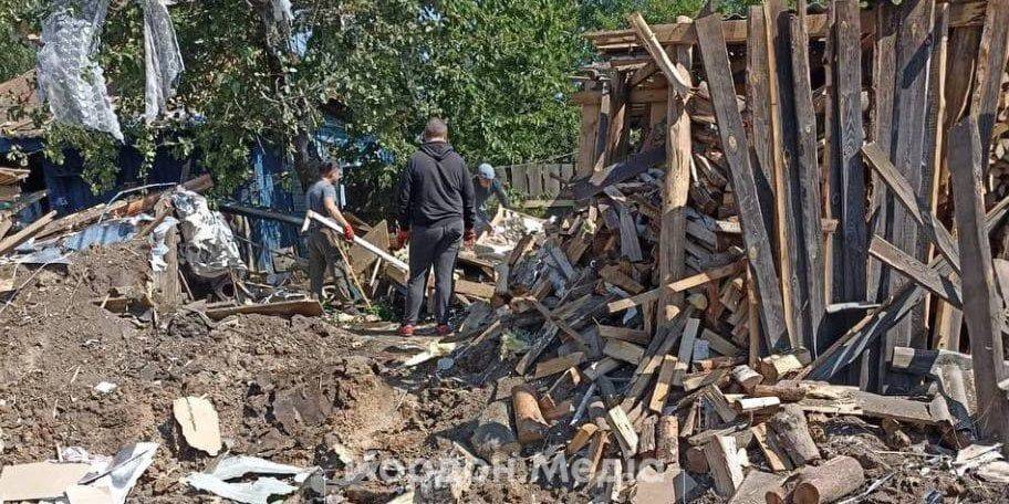 Россияне за сутки обстреляли восемь громад Сумщины: есть разрушения
