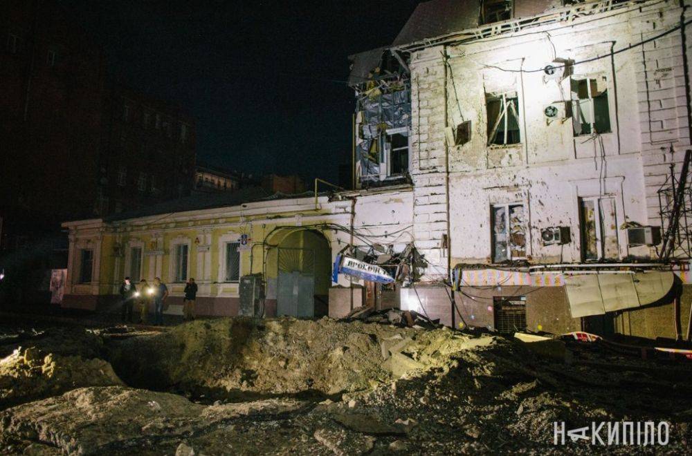 Ракетный удар по Харькову и области: поврежден трубопровод с аммиаком, водопровод и жилые дома