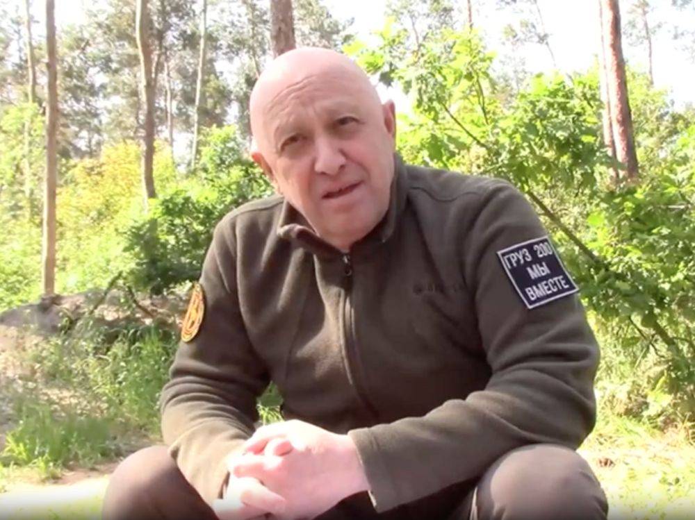 Пригожин заявил, что РФ может кинуть по Белгородской области "ядрену бомбочку"