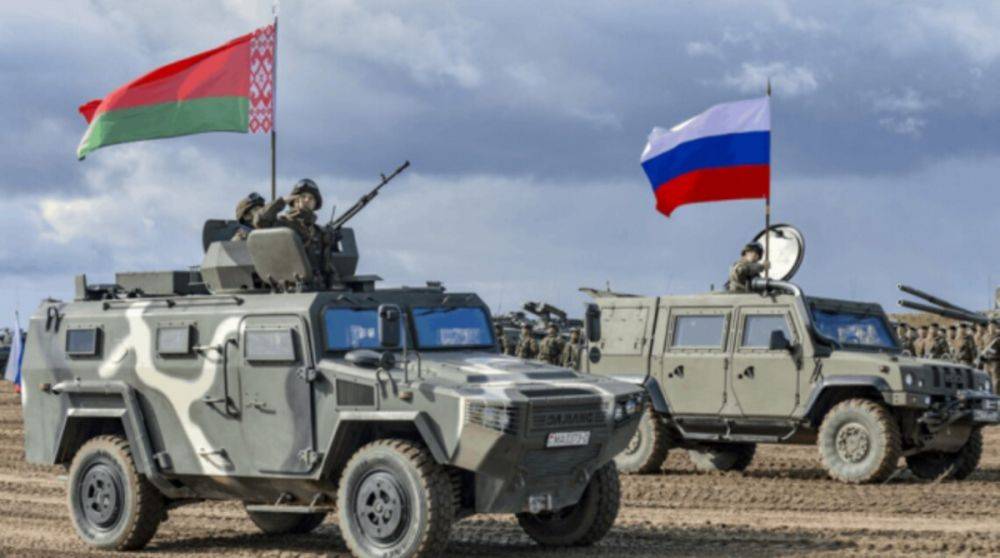 Стало известно, сколько российских военных осталось на территории Беларуси
