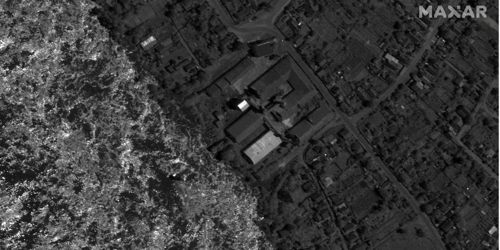 Новые спутниковые снимки. Maxar показала масштаб катастрофы на Каховской ГЭС — фото