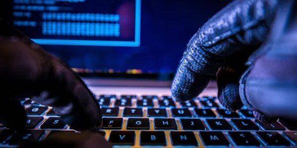 Российские хакеры похитили данные около 100 тыс. работников восьми британских компаний и начали их шантажировать