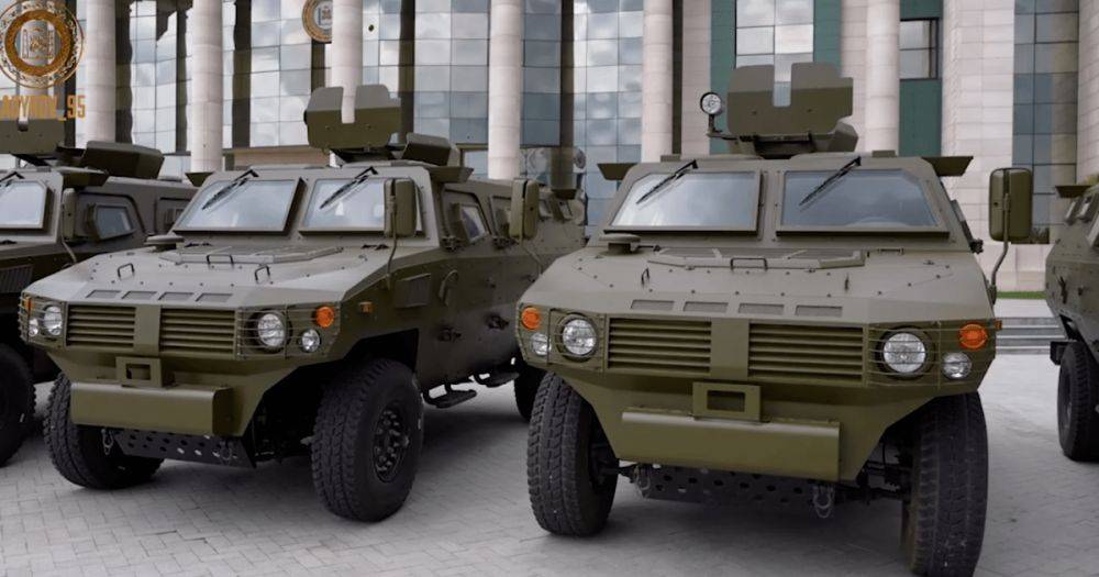 Куплены в Китае: Кадыров показал новые бронемобили "Тигр" для боевиков из Чечни (фото)