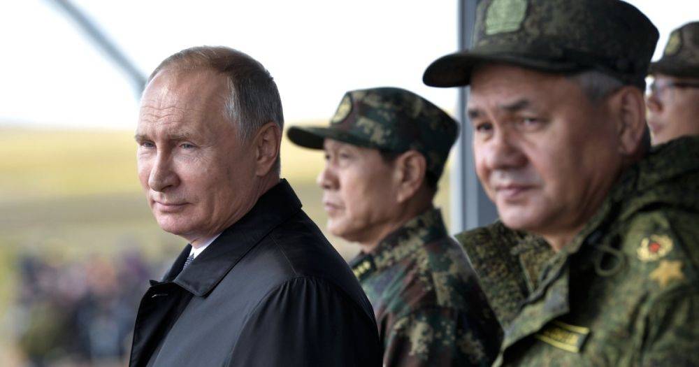 "Идеальные мишени": Путин считает дамбы и АЭС законными целями для ведения войны, — Bloomberg