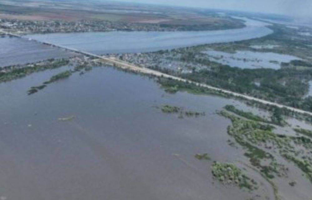 После подрыва Каховской ГЭС сильно затоплены и разрушены укрепления россиян на левом берегу Днепра - ISW