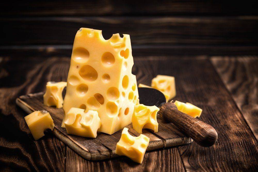 В Конаково на предприятии "Молоко" обнаружили опасный сыр