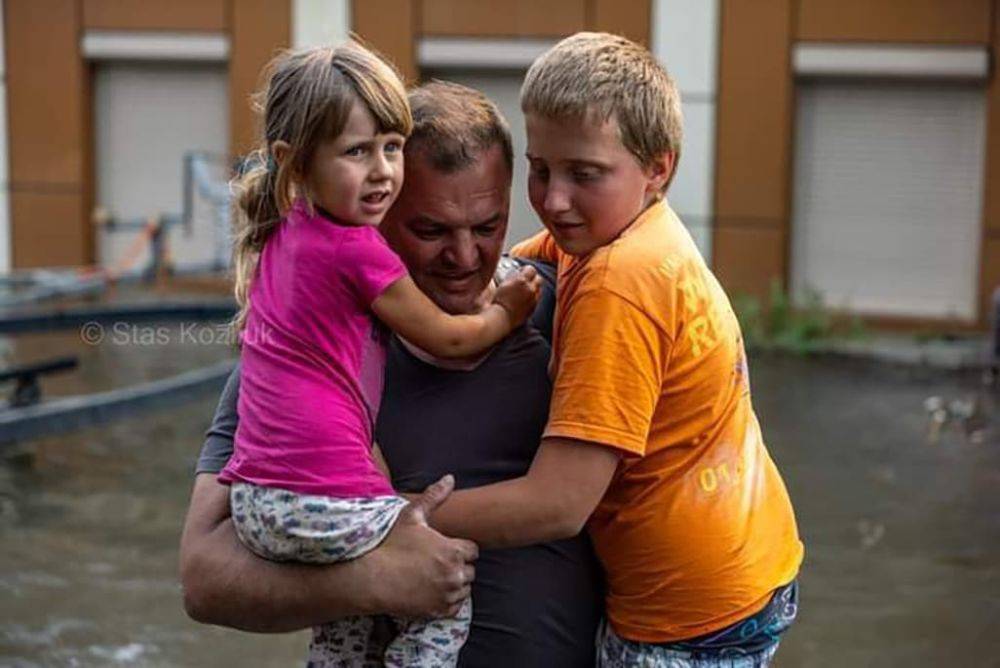 В Херсонской области эвакуировали семью, которую выследили дроном | Новости Одессы