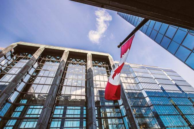 Банк Канады повысил ключевую ставку до самого высокого уровня за 22 года