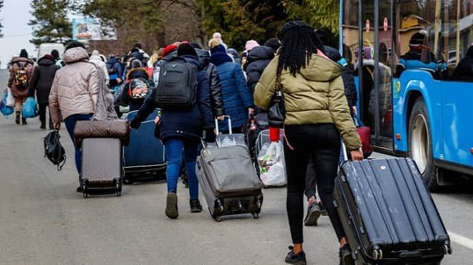 Почти 20% переселенцев в Украине не планируют возвращаться домой – опрос