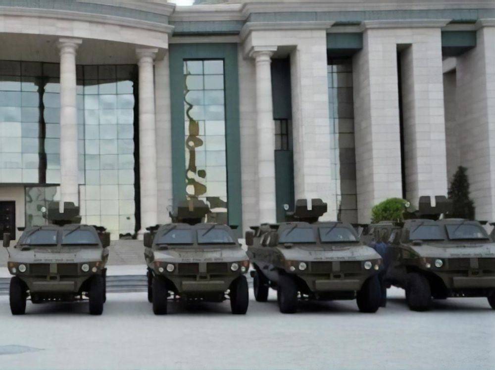 Bild: Китай все же мог поставить РФ технику для войны против Украины. Кадыров запостил новые бронированные авто из КНР