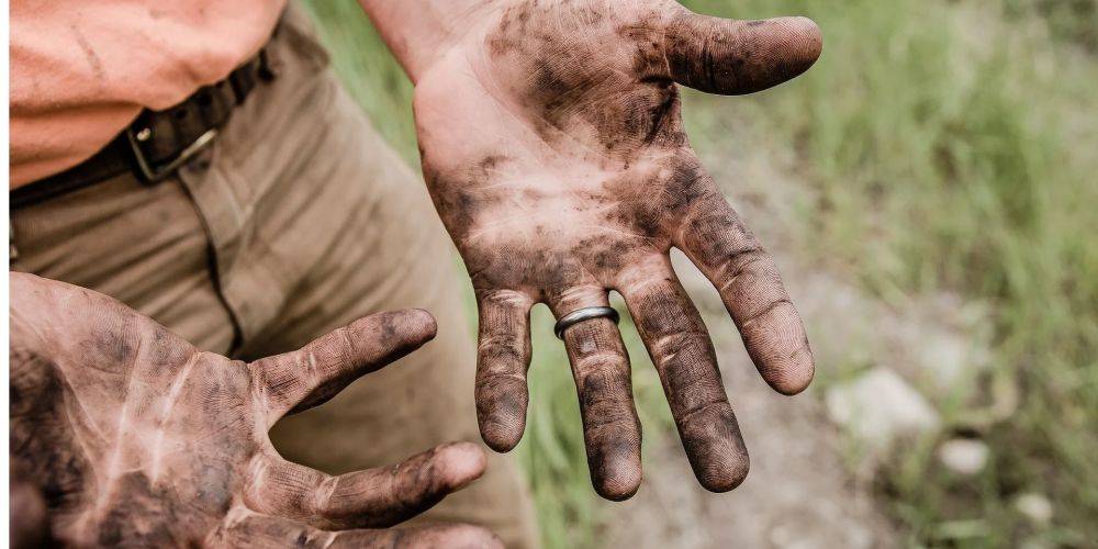 Не расстраивайтесь из-за грязи. Четыре способа отмыть руки после огорода с помощью привычных средств