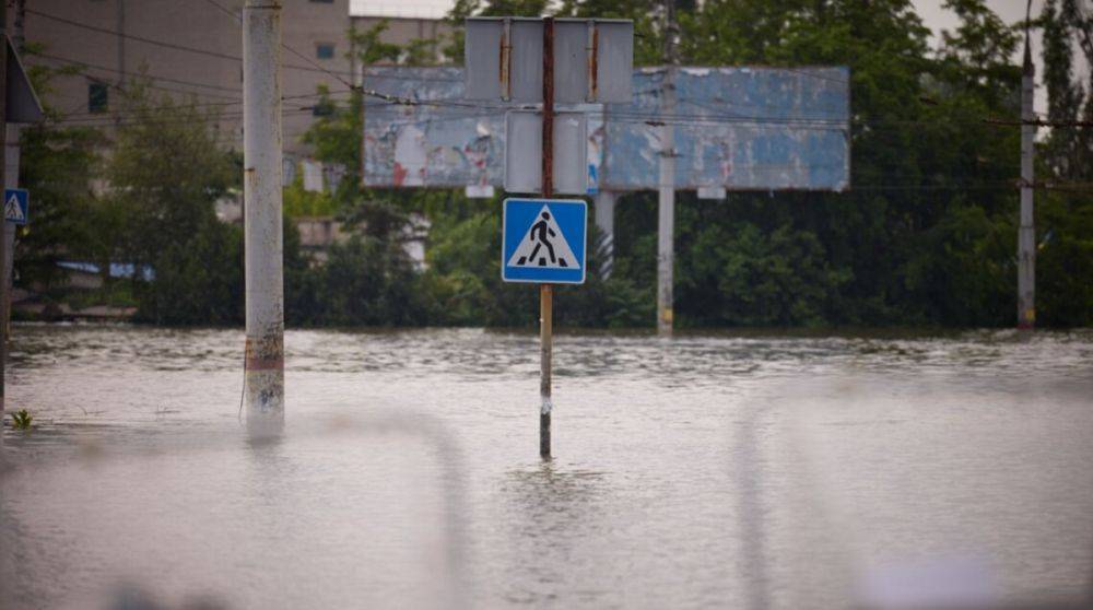 Затопление Херсонской области: за ночь уровень воды упал на 20 сантиметров