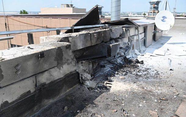В РФ заявили, что в Белгороде на офисное строение упал беспилотник