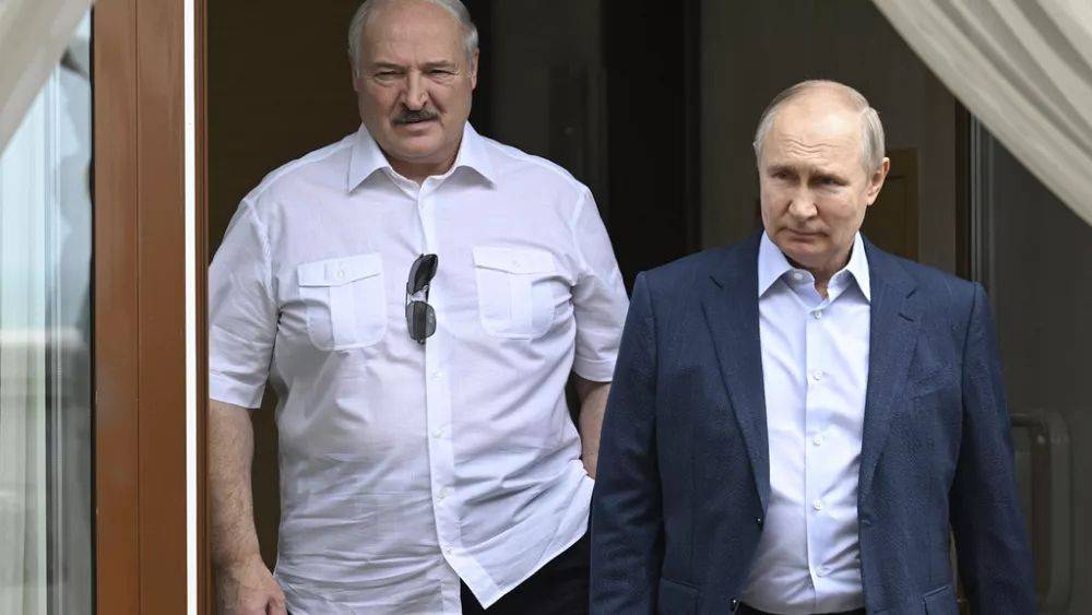 Путин: размещение тактического ядерного оружия в Беларуси начнётся в июле