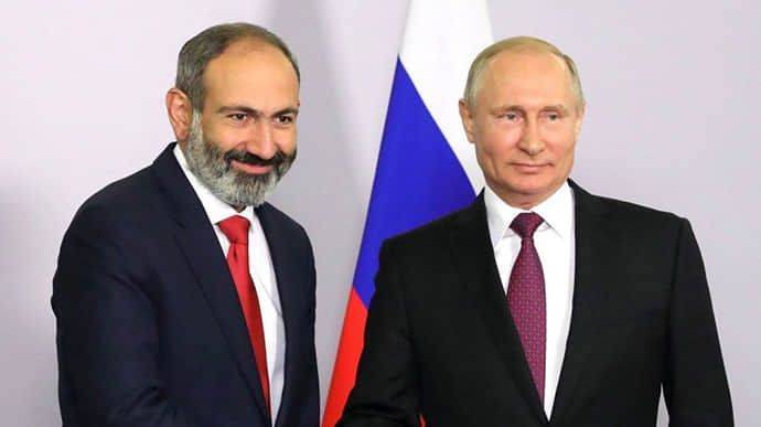 Премьер Армении заявил Путину о желании обсудить работу миротворцев РФ в Карабахе