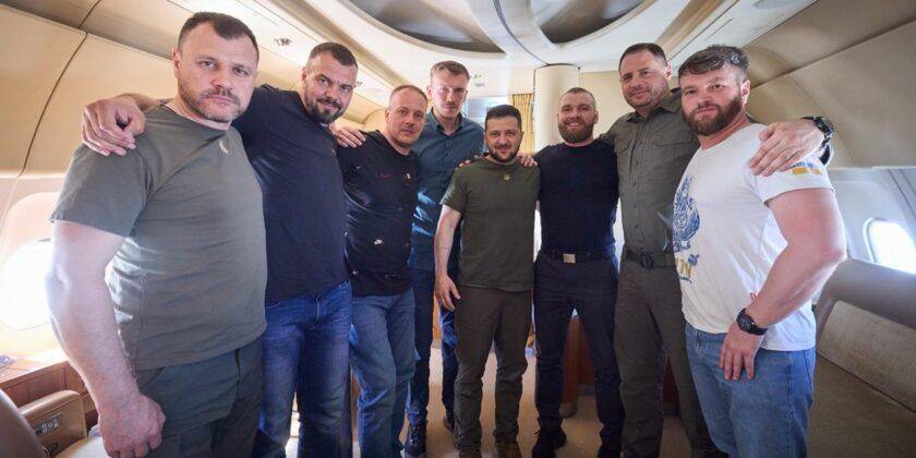 Командиры с «Азовстали» вернулись из Турции в Украину. Россия заявляет о нарушении договоренностей