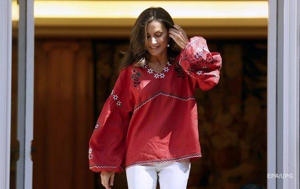Королева Испании одела вышиванку от украинского бренда