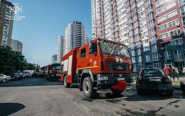 В киевской многоэтажке раздался взрыв