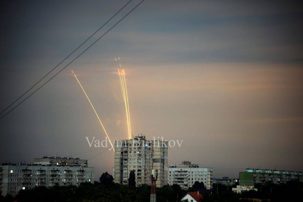 В Харькове россияне дважды били ракетами по одному предприятию