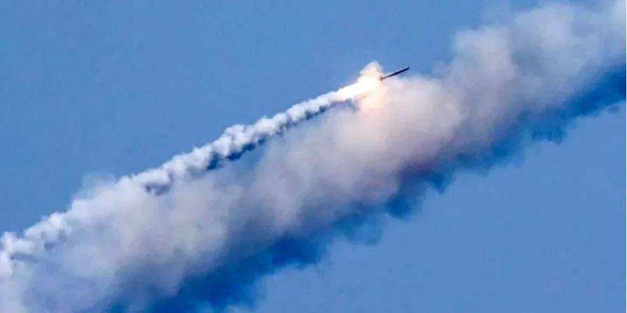 Россия атаковала Украину различными видами ракет и БПЛА: Воздушные силы рассказали, сколько из них удалось сбить