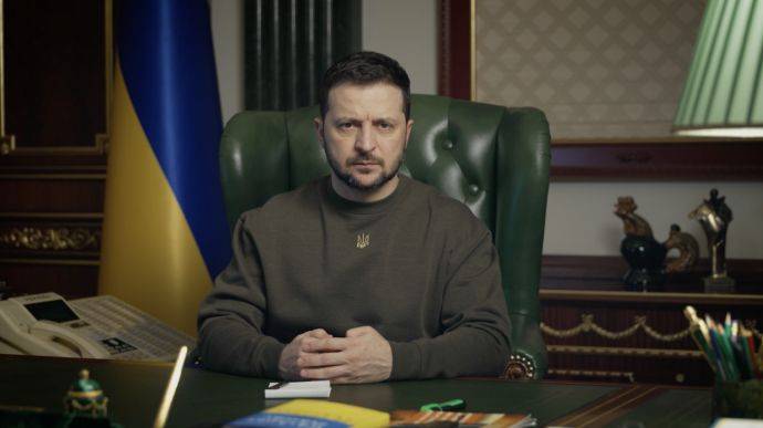 Зеленский инициировал созыв совета Украина-НАТО из-за действий РФ в Черном море