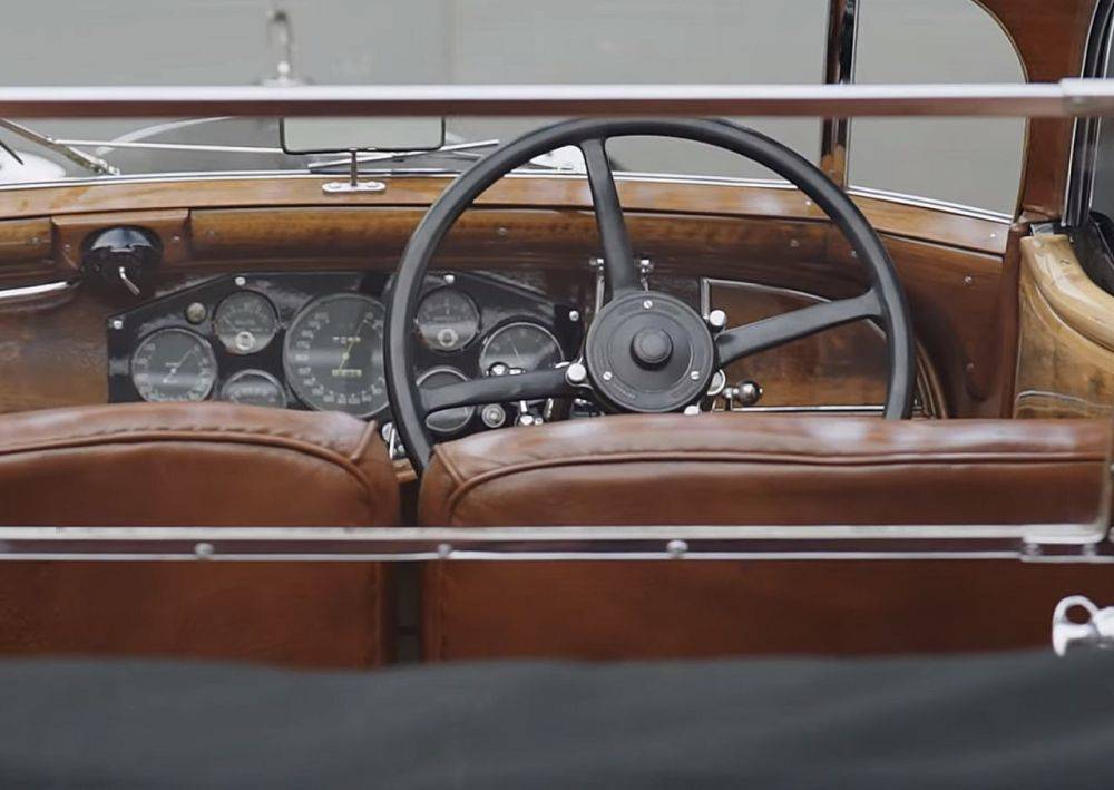 Как выглядит уникальный кабриолет 1936 года, который разработал украинский дизайнер. За него просят $3,5 миллиона