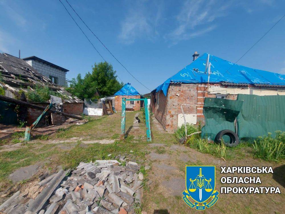 Российский снаряд попал в дом: под Харьковом эксгумировали тело мужчины
