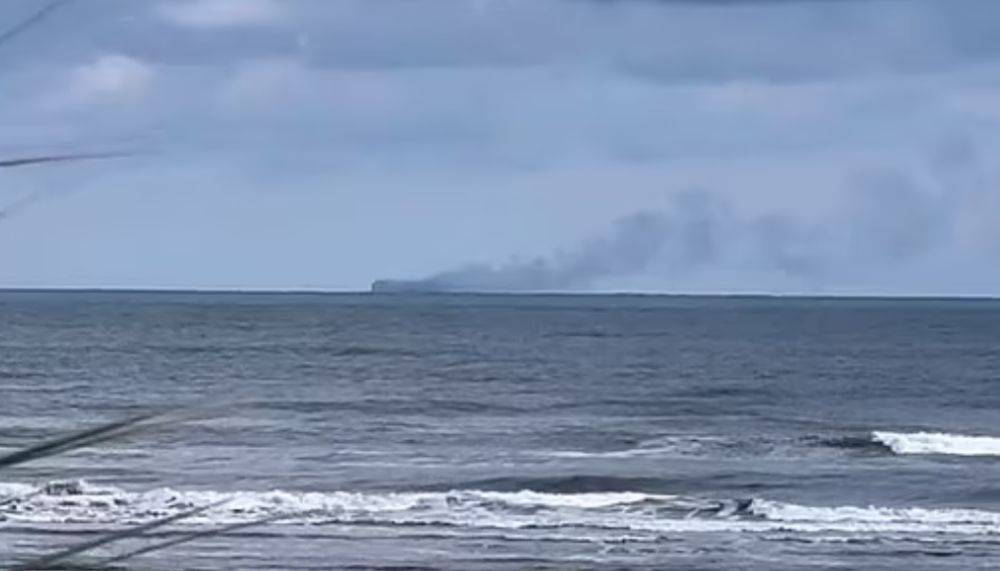 В Северном море горит судно с 3 тыс. авто