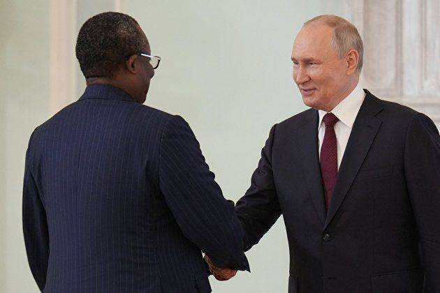 Путин заявил, что у России и Гвинеи-Бисау есть большой потенциал торгового сотрудничества