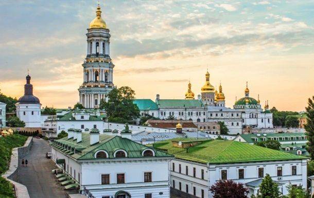 В Беларуси хотят принять монахов из Киевской лавры