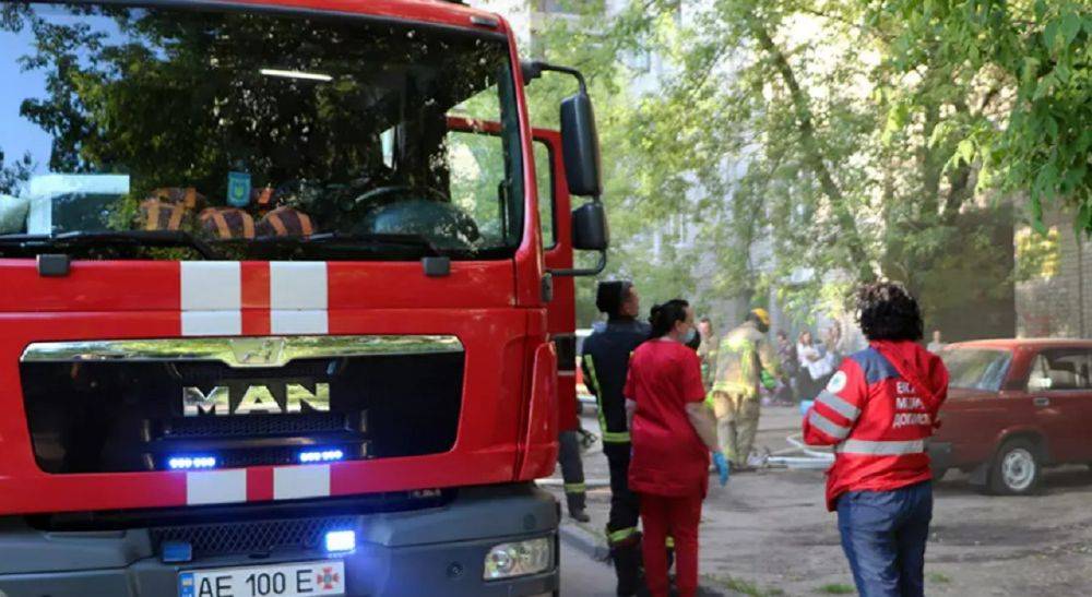 Одесситка с ребенком оказалась в огненной ловушке: на место ЧП слетелись спасатели