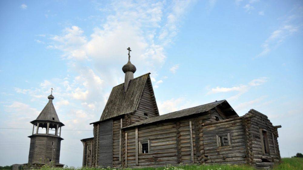 В Архангельской области рухнула церковь - объект культурного наследия