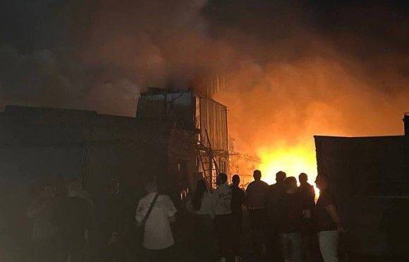 Москва под мощным ударом: пожар в центральном аэропорту Домодедова, массовые задержки рейсов и паника