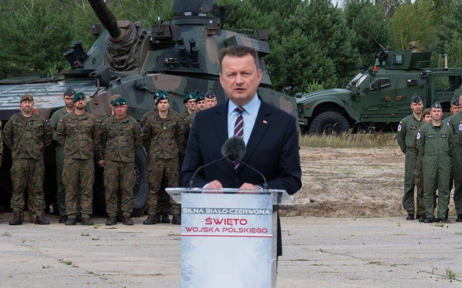 Польша увеличит количество военных на границе с Беларусью - министр обороны Блащак назвал цифру