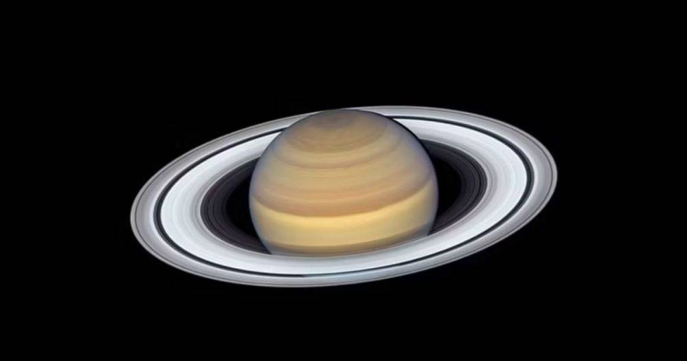 Странное явление на Сатурне: в атмосфере обнаружен ядовитый газ там, где его не должно быть