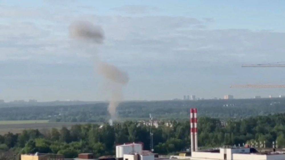 В Одинцове произошёл сильный пожар. Накануне там сбили дрон