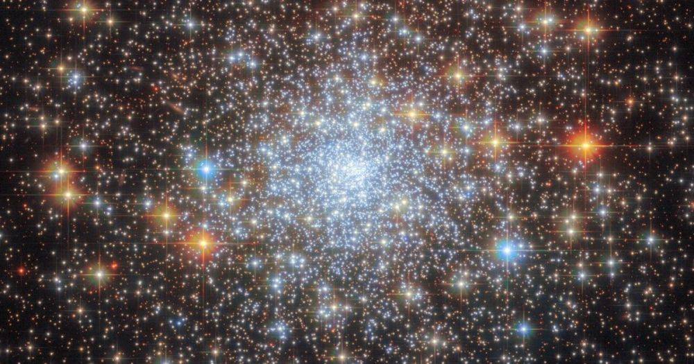 Телескоп Хаббл показал один из самых древних объектов нашей галактики: в чем особенность (фото)