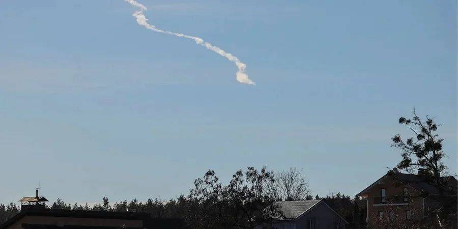 В Луцке из-за попадания российской ракеты в предприятие погибли три человека