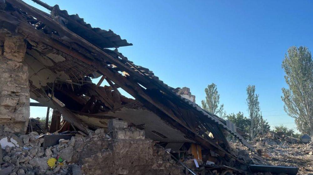 Россияне ударили по жилому кварталу Камышевахи в Запорожской области