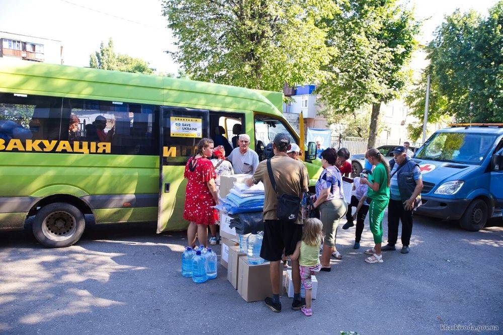 Бросают на вокзалах и похищают детей: ИПСО россиян об эвакуации на Харьковщине
