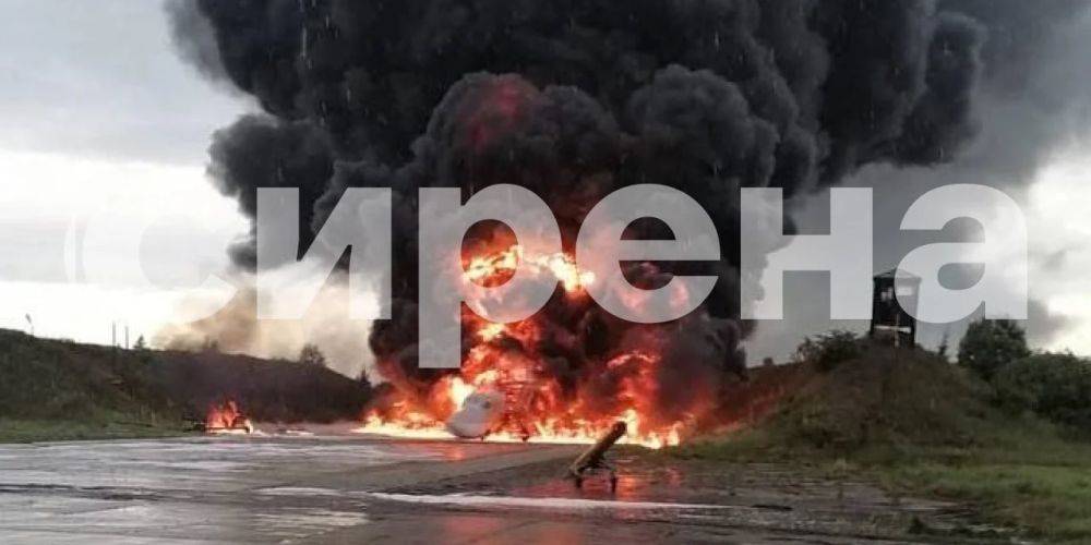 Пожар на аэродроме Сольцы. В сети опубликовали кадры возгорания российского Ту-22М3 — фото
