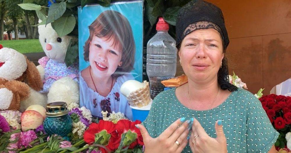 "Осколок попал в сердце": рассказ матери, которая потеряла 6-летнюю дочь из-за обстрела Чернигова