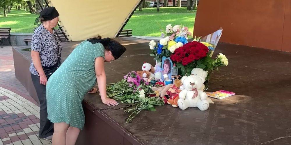 Приехали к родственникам в гости. Мама 6-летней девочки, которая умерла в Чернигове из-за ракеты РФ, рассказала детали трагического дня