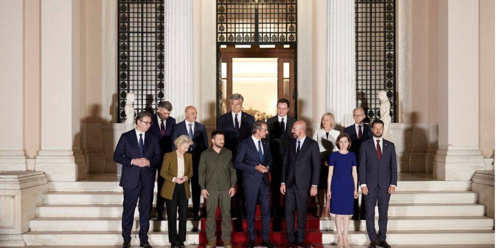 11 стран приняли декларацию в поддержку Украины во время саммита в Афинах