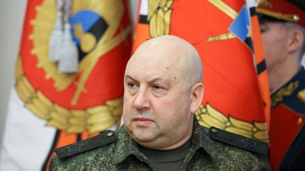 СМИ пишут о снятии Суровикина с должности командующего ВКС. Что известно