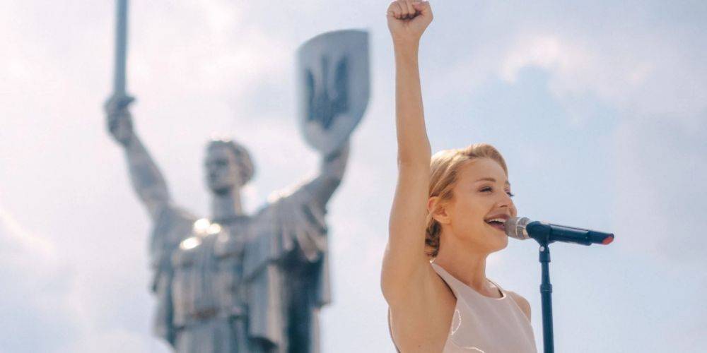 Одна нация объединенная любовью. Тина Кароль представила песню, написанную оскароносным композитором Дайан Уоррен в поддержку Украины