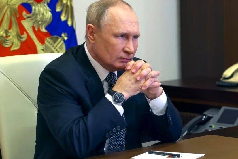 Полный крах России: экономист назвал год, когда Путин начнет отбирать деньги у населения