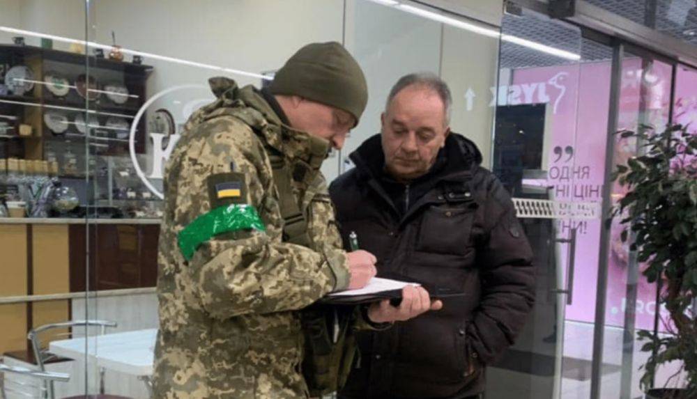 Мобилизация в Украине – можно ли снимать на камеру процесс вручения повестки – ответ юристов