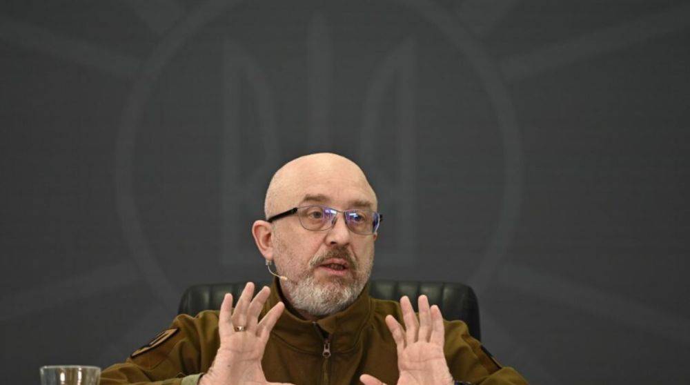 Резников прокомментировал ситуацию вокруг закупок курток для ВСУ его ведомством