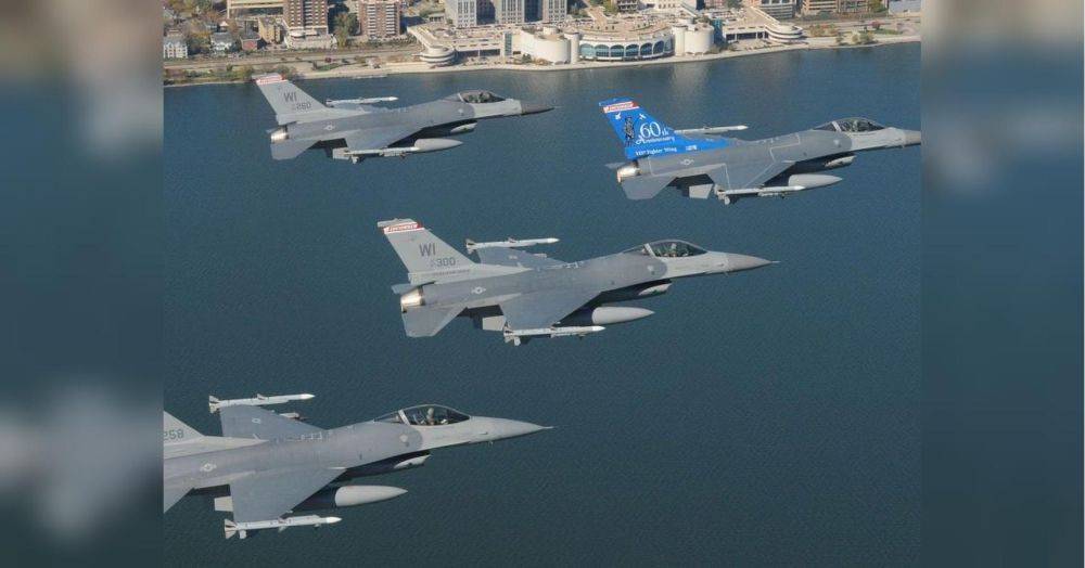 Остались считанные недели: Пентагон осенью планирует начать подготовку украинских пилотов на F-16 в США